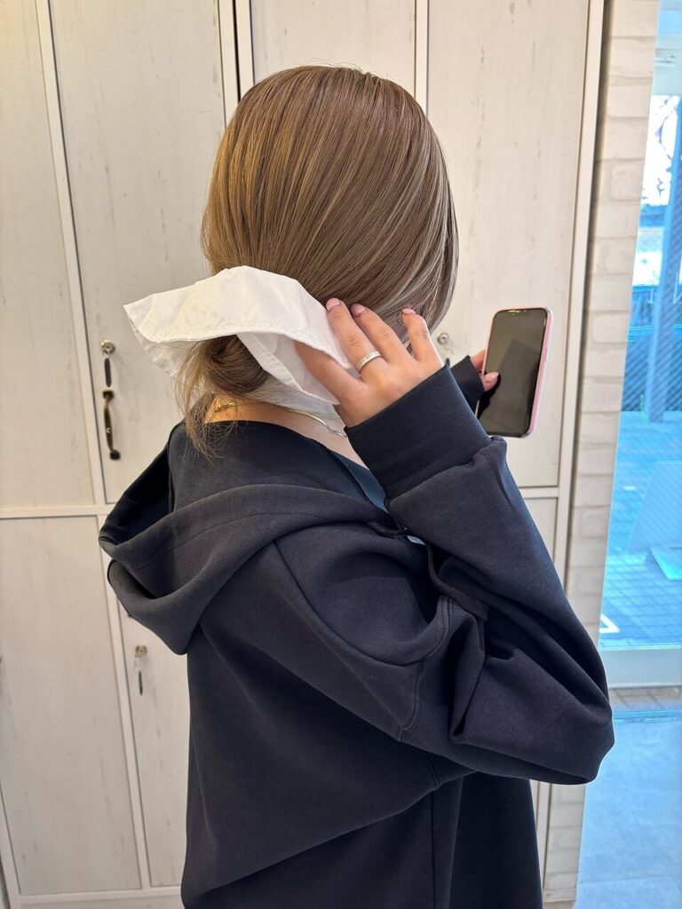 ミルクティーベージュ