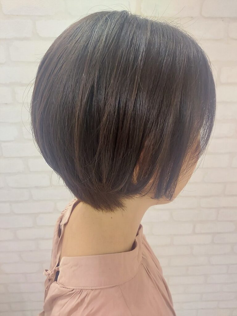 ショートボブ